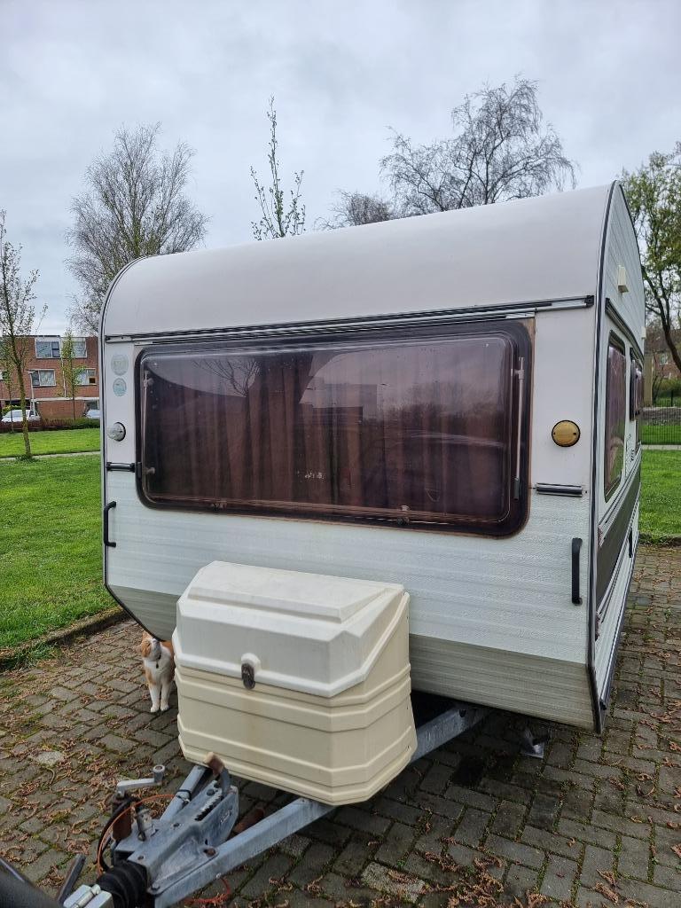 Slechts € 25 per dag!! Leuke en compacte caravan B-rijbewijs
