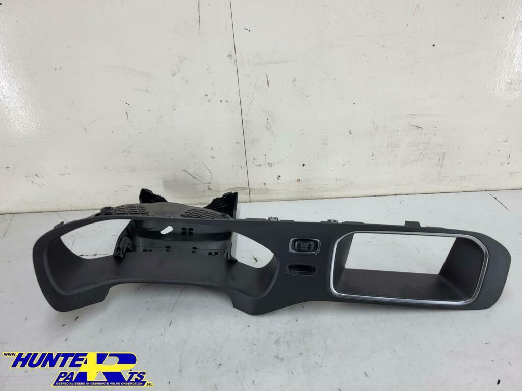 Dashboard afdekking Volvo V40 II 2.0 D4 ('12-'19) 31389535, Auto-onderdelen, Gebruikt, Ophalen of Verzenden, Volvo