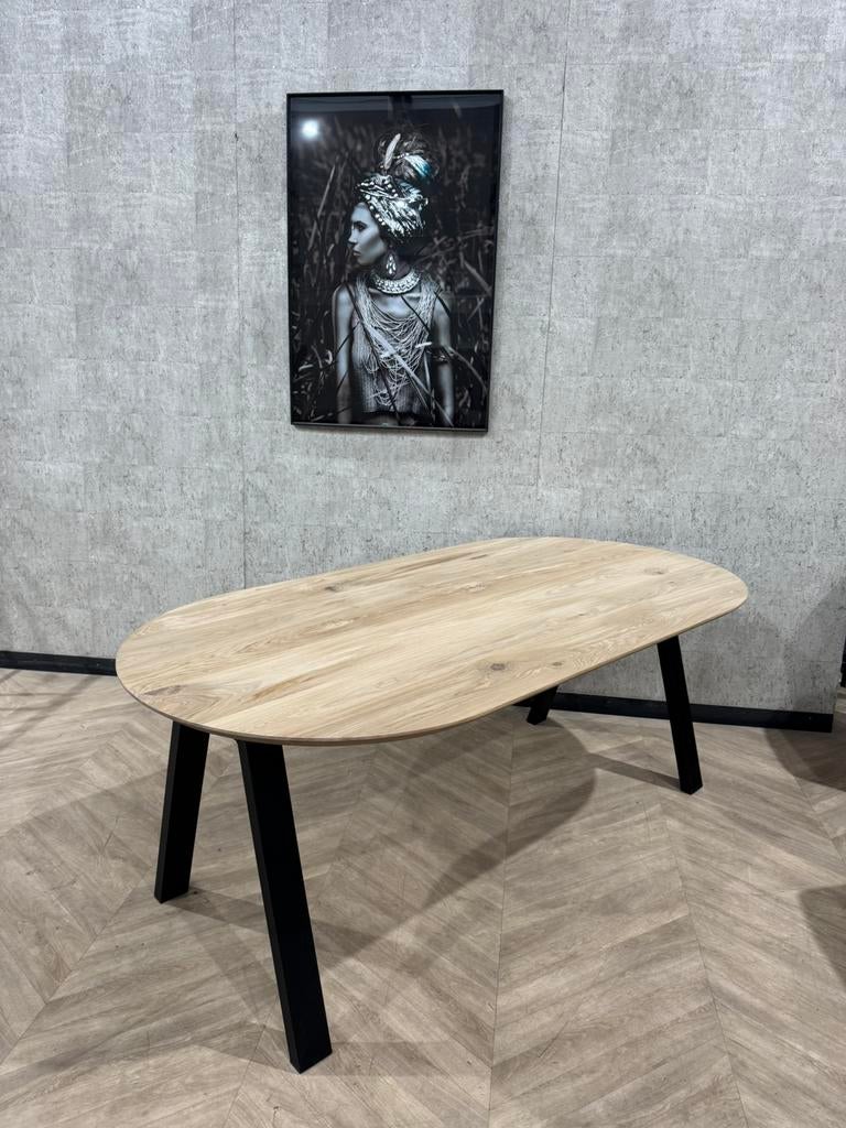 Massief eiken rond ovaal 200x100 incl frame *showroom, Firma Hout en Staal, Eikenhout, 200 cm of meer, Zo goed als nieuw