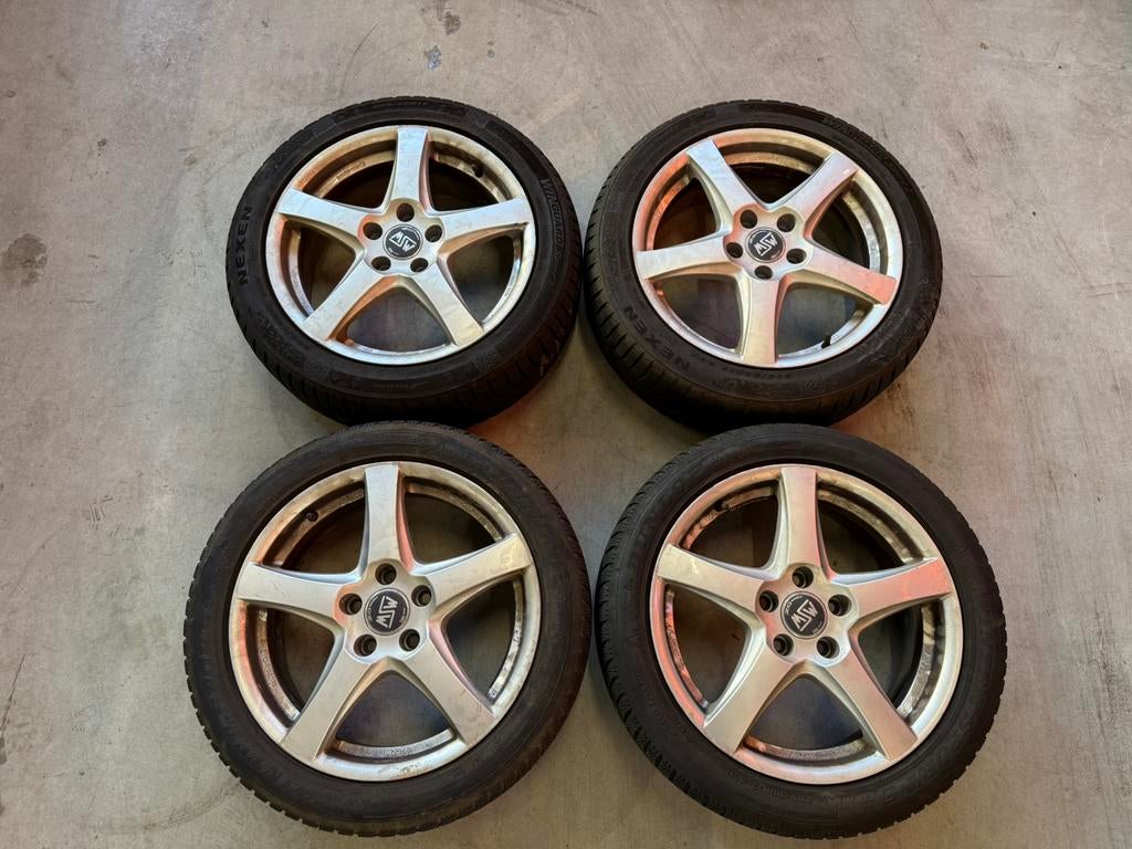 Setje Velgen + Winterbanden 205/50 R17, Auto-onderdelen, Banden en Velgen, 17 inch, 205 mm, Winterbanden, Ophalen of Verzenden