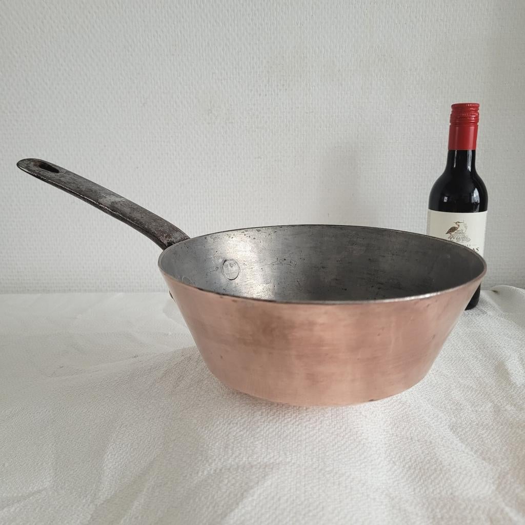 Zware antieke franse koperen horeca pan sauspan steelpan, Ophalen of Verzenden, Gebruikt, Overige materialen, Koekenpan of Braadpan
