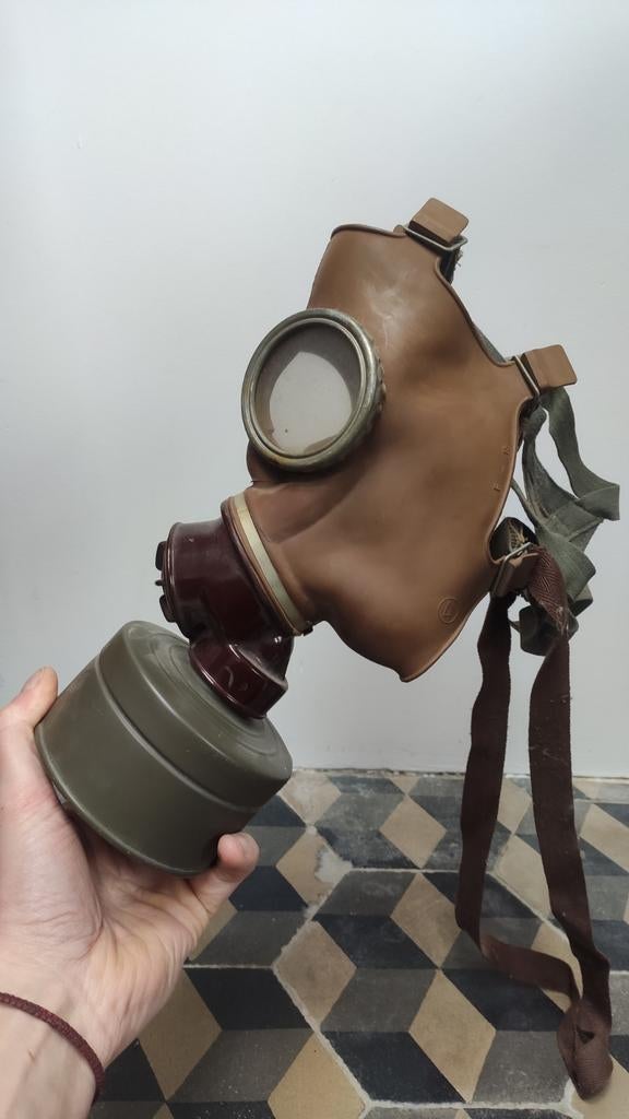 Gasmasker (Pools) met filter, Ophalen of Verzenden, Landmacht, Nederland