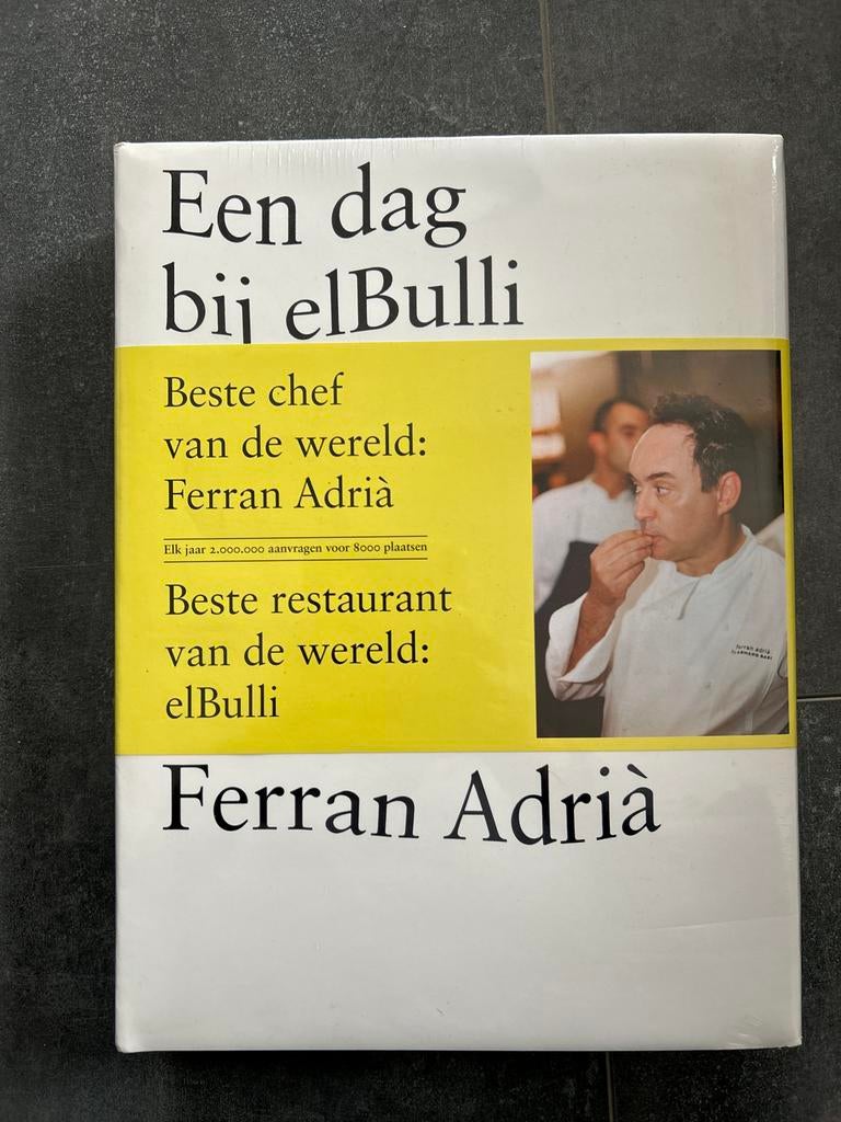 Een Dag bij El Bulli - Ferran Adrià, Boeken, Kookboeken, Nieuw, Ophalen of Verzenden, Gezond koken, Hoofdgerechten