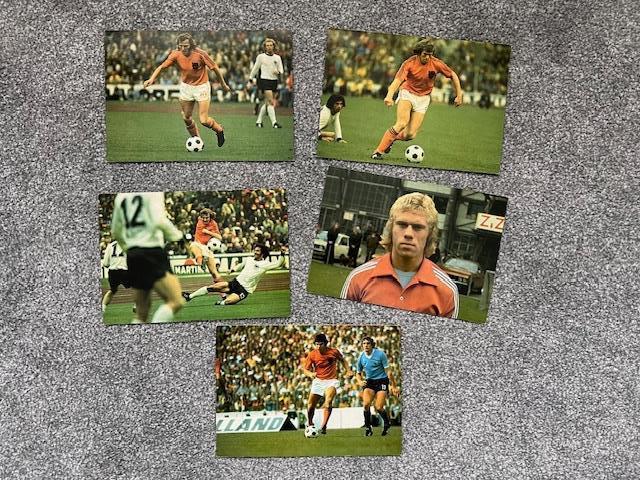 5x ansichtkaarten WK 74 wereld kampioenschappen voetbal 1974, Verzamelen, Sportartikelen en Voetbal, Verzenden, Zo goed als nieuw