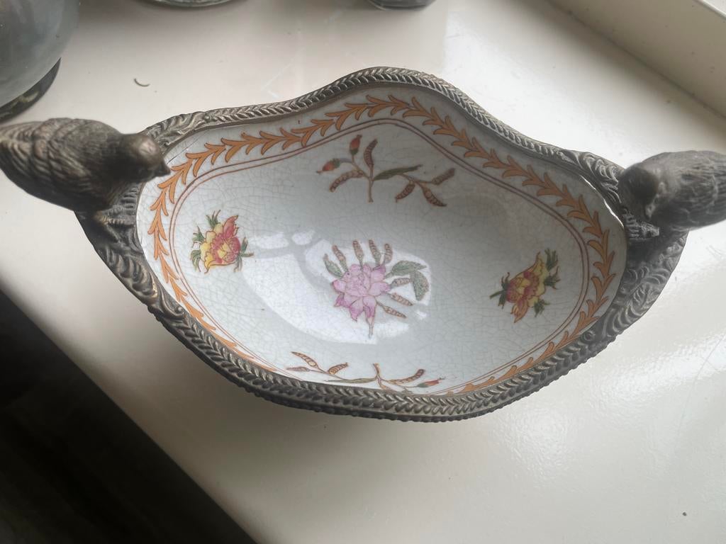 Antiek porseleinen schaaltje met vogeldecoratie, Ophalen of Verzenden