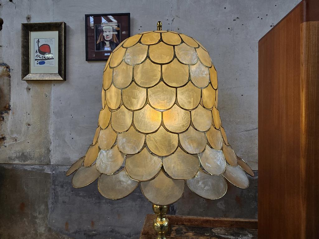 XL Jaren 70 Design Tafel Lamp Capiz Schelpen Parelmoer Goud, Gebruikt, Overige materialen, Ophalen of Verzenden, 75 cm of meer
