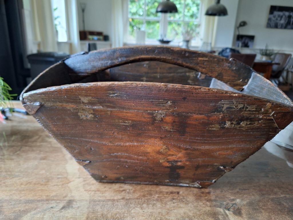 Antieke, decoratieve rijstbak., Ophalen