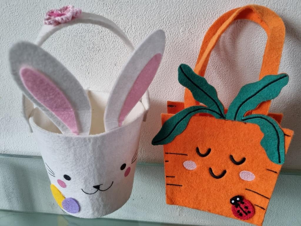 2x, Ah/Hema, PAASMANDJES, 12cm, Vilt, Samen, Inwst!, Diversen, Pasen, Zo goed als nieuw, Ophalen of Verzenden