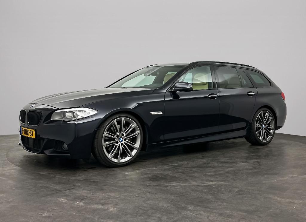 BMW 535d Touring xDrive | Individual | M Sport | Panoramadak, Auto's, BMW, Automaat, Beige, 2993 cc, Zwart