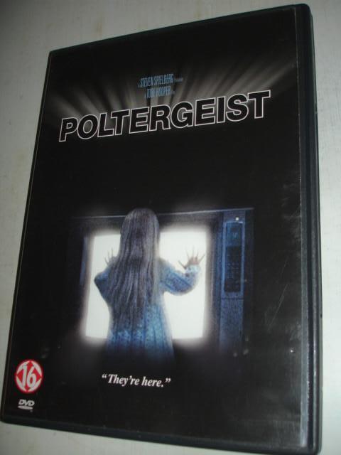 Poltergeist- Steven Spielberg- 1982- (NIEUW), Alle leeftijden, Drama, Ophalen of Verzenden, 1940 tot 1960