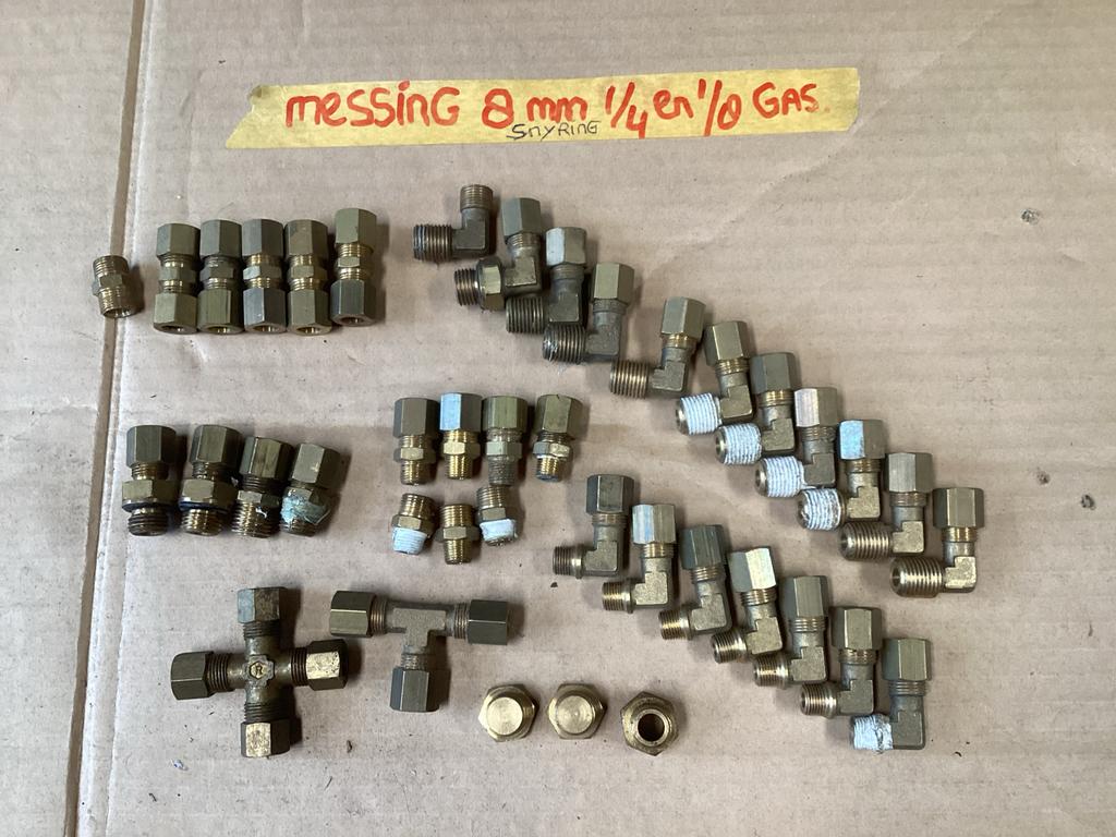 Messing Fittingen 8mm 1/4 en 1/8 Gas, Doe-het-zelf en Verbouw, Buizen en Afvoer, Overige materialen, Bochten, Gebruikt, Minder dan 20 mm