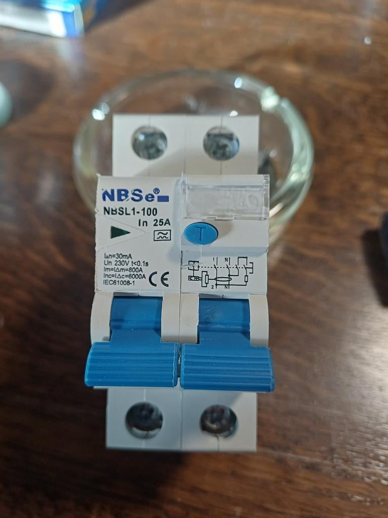 Aardlekschakelaar NBSL1-100 25A, Ophalen of Verzenden, Zo goed als nieuw, Schakelaar