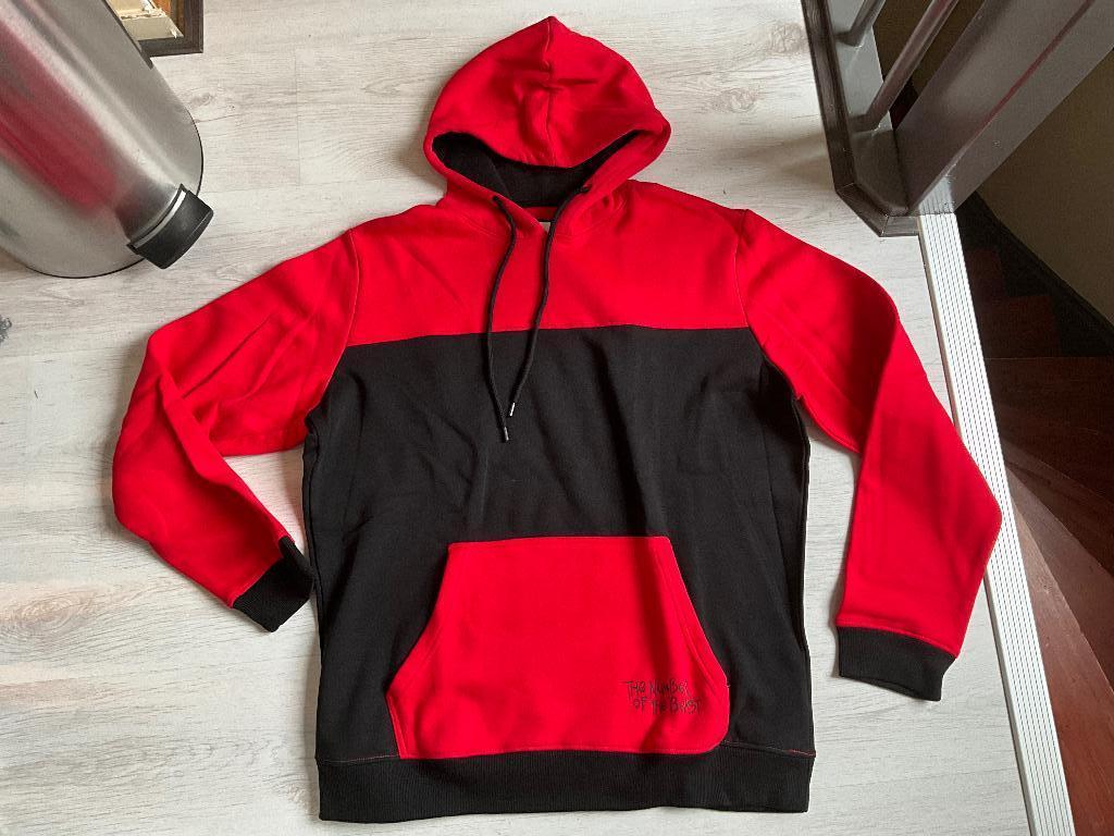 Rood/Zwarte trui met capuchon Iron Maiden Maat XL, Nieuw, Ophalen of Verzenden, Kleding, Emmen