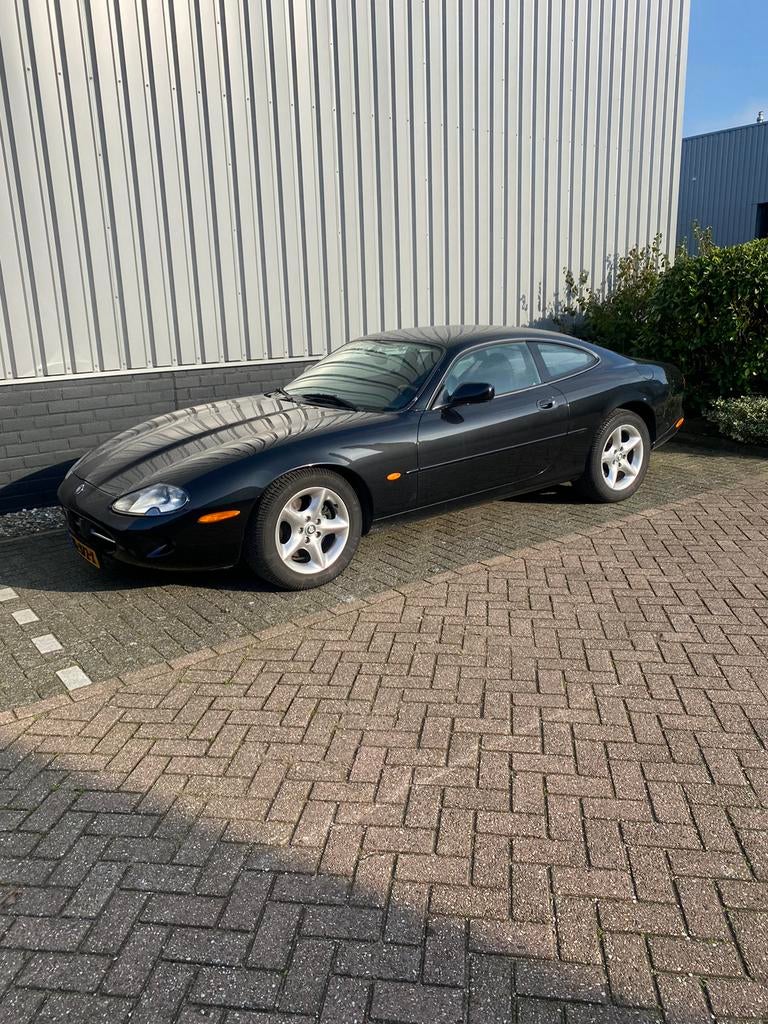 Jaguar XK 4.0 Coupe 2001 Zwart, Auto's, Jaguar, Particulier, XK, Benzine, Coupé, Automaat, Geïmporteerd, Zwart, Achterwielaandrijving