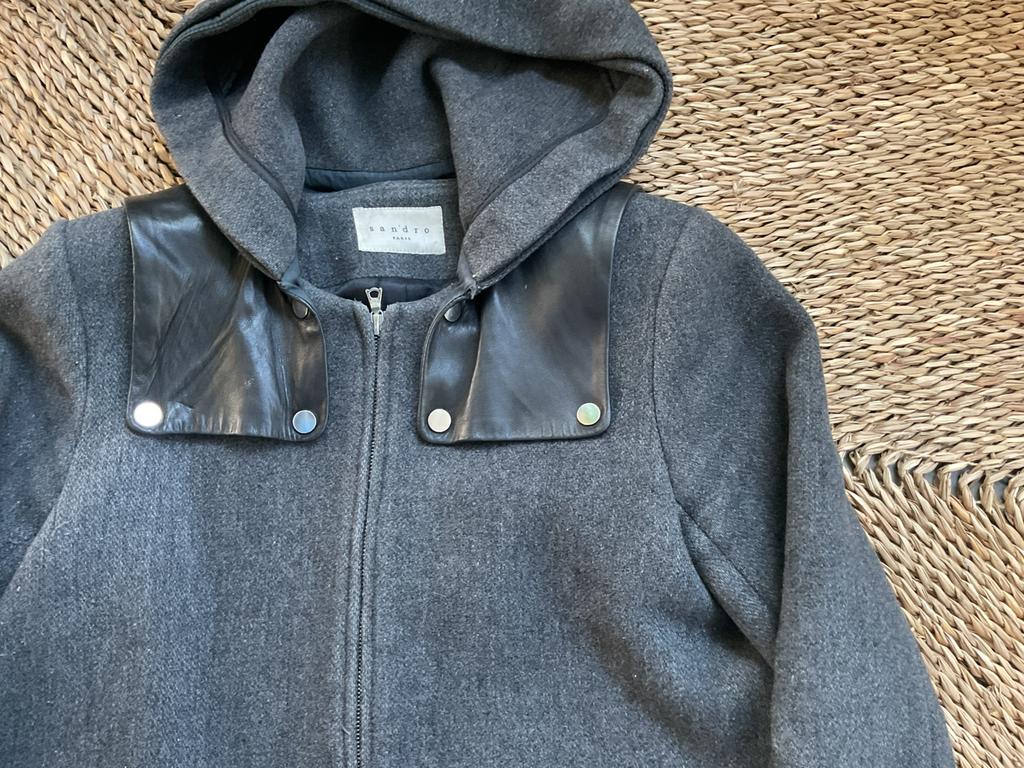 Sandro jas wol, Kleding | Dames, Jassen | Winter, Verzenden, Zo goed als nieuw, Maat 38/40 (M), Zwart