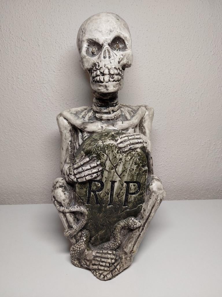 Grafsteen met Skelet - Halloween Decoratie, Verzamelen, Beelden en Beeldjes, Zo goed als nieuw, Overige typen, Ophalen of Verzenden