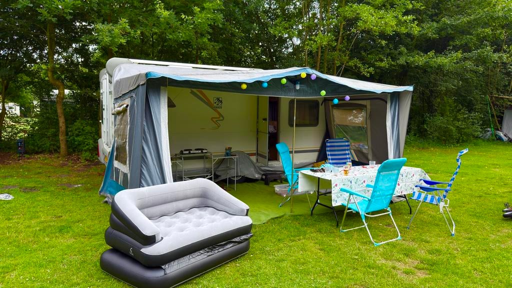 Knaus  – 4p Caravan met voortent, & kano-optie – €59/nacht