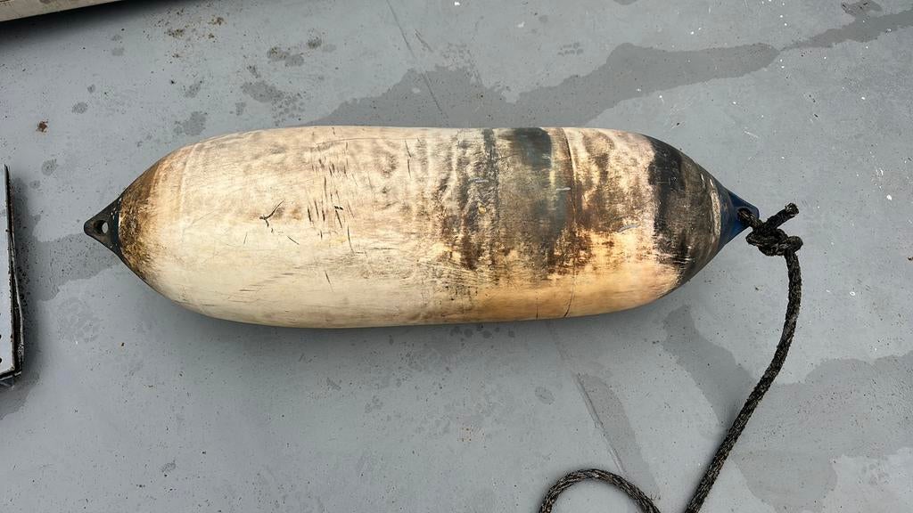 Zeer grote stootwil fender polyform F8 F-8, Watersport en Boten, Ophalen, Gebruikt, Overige typen
