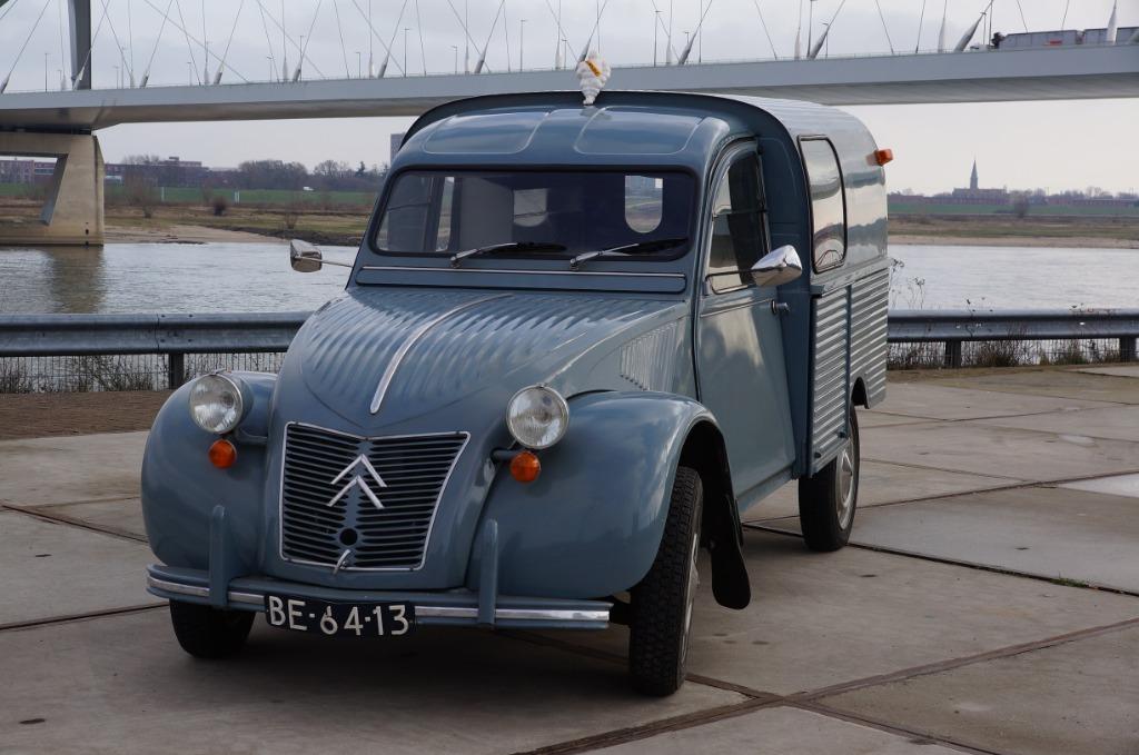 Te koop elektrische Citroen AK350 1968 Grijs, Auto's, 2 stoelen, Te koop, Kunstmatig leder, Voorwielaandrijving