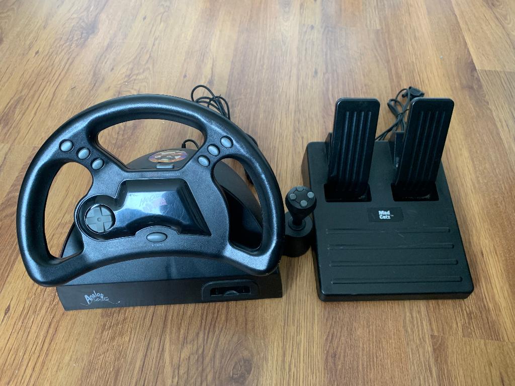 Mad Catz stuur en pedalen - Nintendo 64 (N64), Spelcomputers en Games, Spelcomputers | Nintendo Consoles | Accessoires, Gebruikt