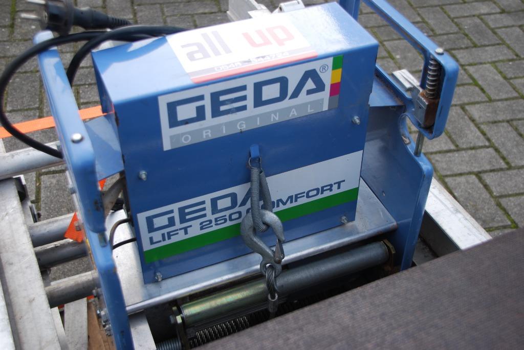 Geda 250 Comfort 11 meter pannenlift ladderlift demontabele, Ophalen
