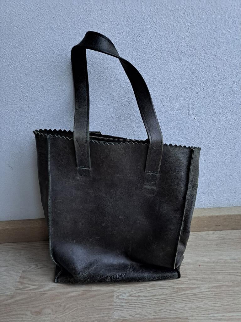 Myomy schoudertas, Sieraden, Tassen en Uiterlijk, Tassen | Damestassen, Ophalen of Verzenden, Gebruikt, Grijs, Schoudertasje