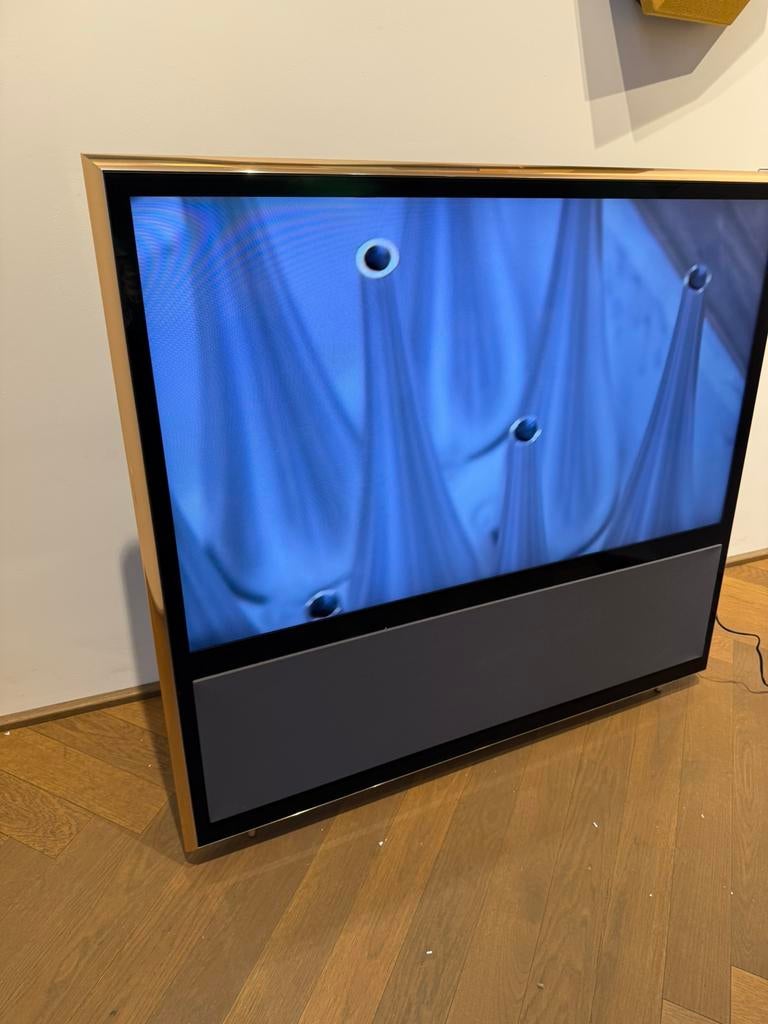 Bang & Olufsen BeoVision 11 46 90 years editie