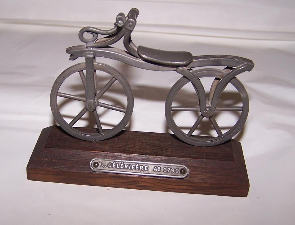 Vintage tinnen model loopfiets m. borststeun Célérifère.1790, Ophalen of Verzenden