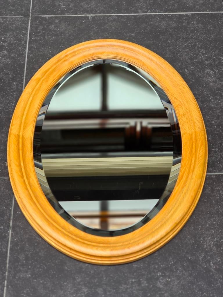 Ovale facet geslepen spiegel met blank eiken rand, Huis en Inrichting, Woonaccessoires | Spiegels, Ophalen, Zo goed als nieuw