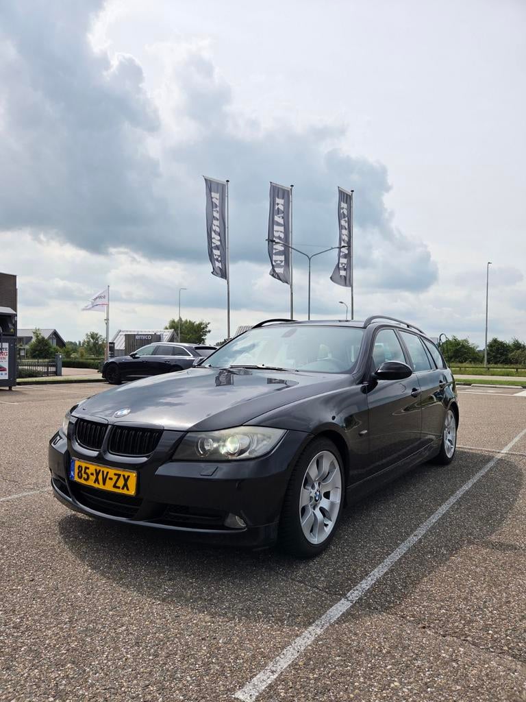 BMW 3-Serie 2.0 I 320 Touring 125KW 2007 Zwart, Auto's, Achterwielaandrijving, 1995 cc, Zwart, 4 cilinders