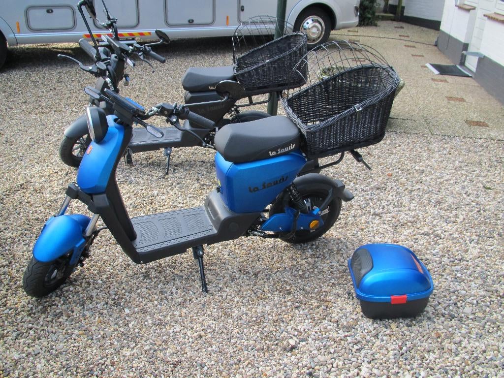 Te Koop: Elektrische scooter, Ophalen, Maximaal 45 km/u, Elektrisch, Zo goed als nieuw