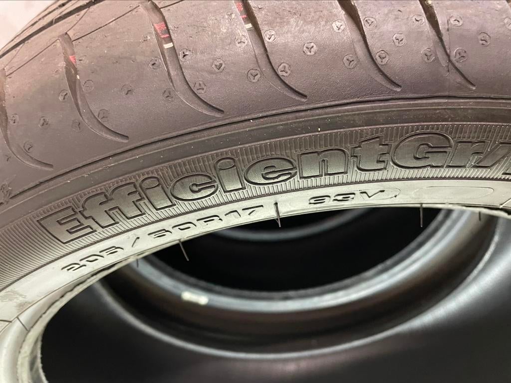 “205 50 r17 goodyear. Demo. puntjes zitten er nog op”, Ophalen, Gebruikt, 17 inch, 205 mm