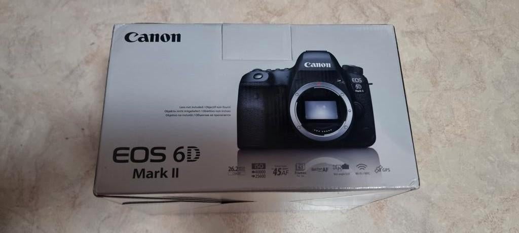 Canon EOS 6D Mark II + 75-300mm lens - Nieuw, 0 clicks, Audio, Tv en Foto, Fotocamera's Digitaal, Spiegelreflex, Canon, Nieuw