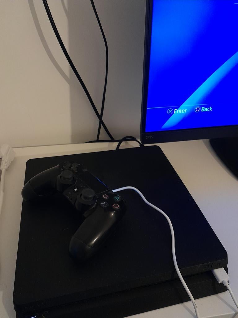 Playstation 4 slim 500GB, Ophalen of Verzenden, Zo goed als nieuw, Met 1 controller, Slim