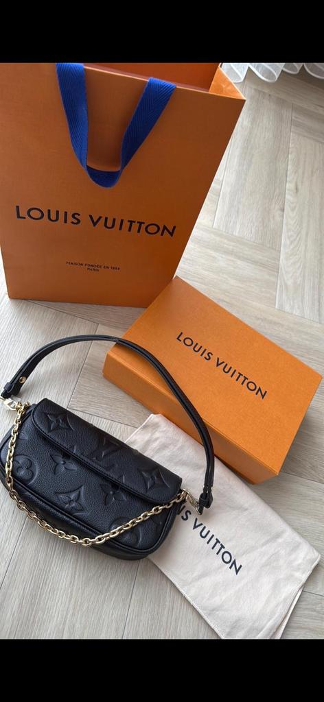 Louis vuitton wallet on chain ivy, zo goed als nieuw!, Ophalen of Verzenden, Zo goed als nieuw, Bruin, Handtas