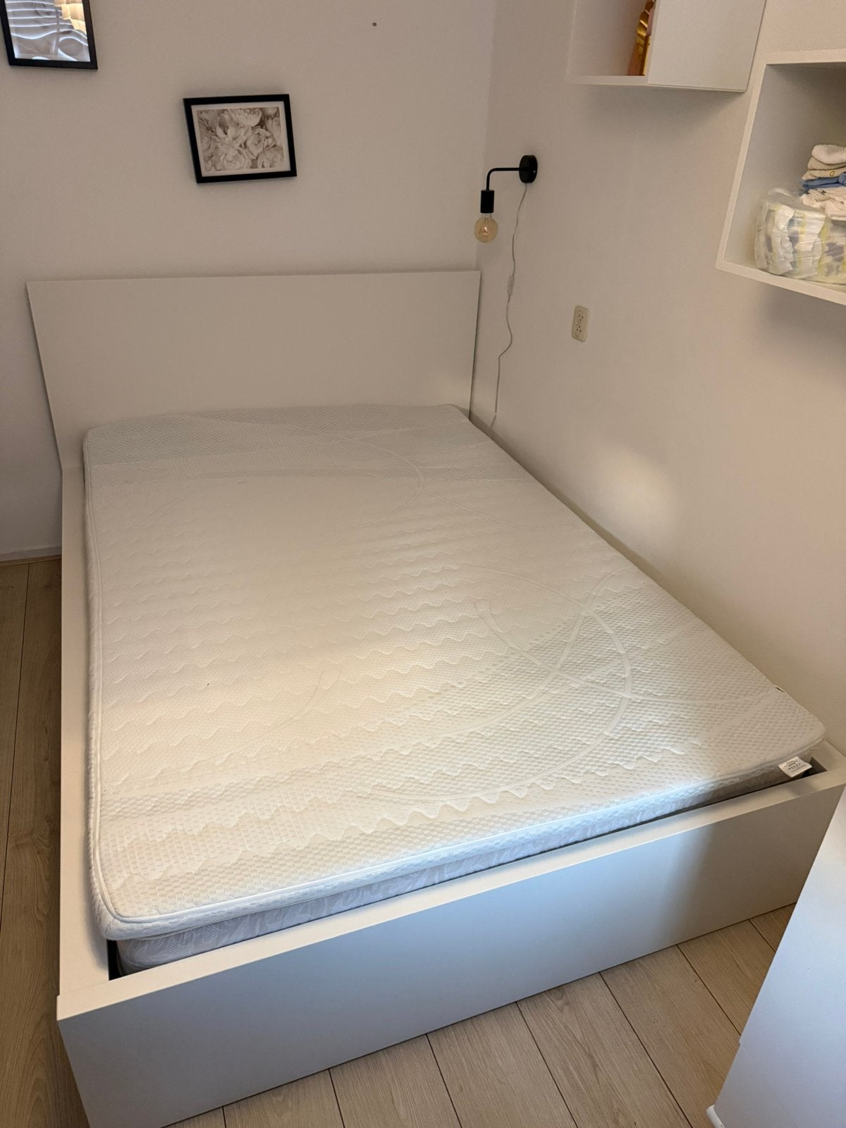 IKEA MALM bed 160x200 wit – compleet met 2 lades, Wit, Tweepersoons, Ophalen of Verzenden, Zo goed als nieuw