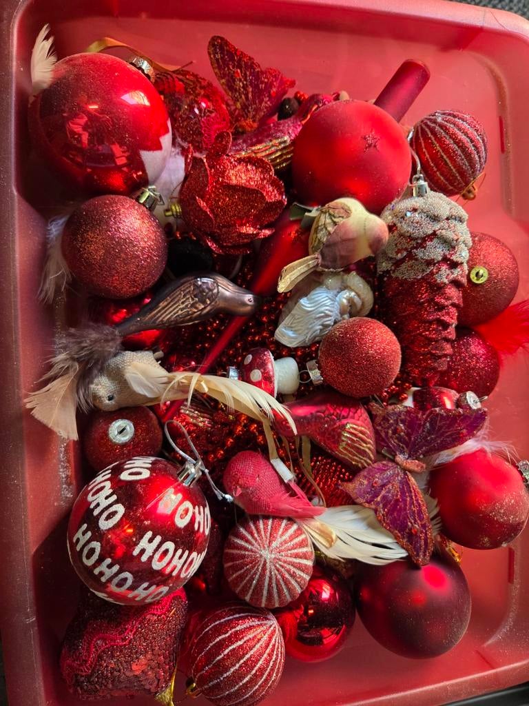 Gratis bak vol rode kerstballen., Diversen, Kerst, Ophalen, Gebruikt