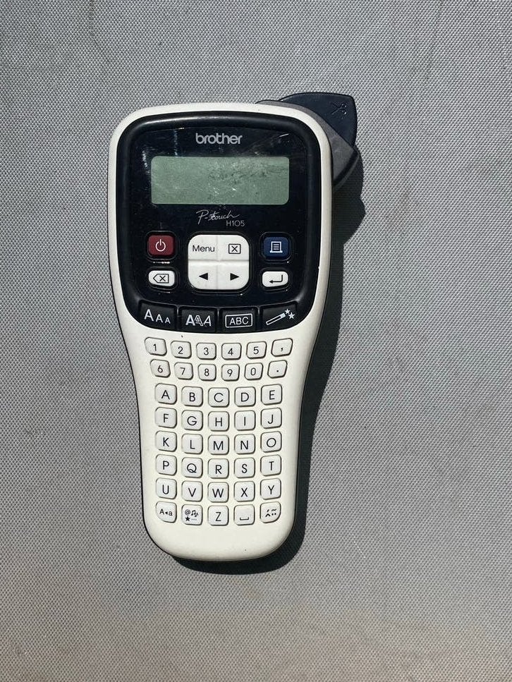 2 Labelprinters: Dymo Pocket en Brother P-Touch H105, Ophalen, Gebruikt, Qwerty, Etiket