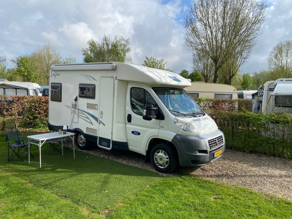 Compact camper McLouis Lagan - 2008 - 87571KM, Ringverwarming, Fiat, Treinzit, Particulier