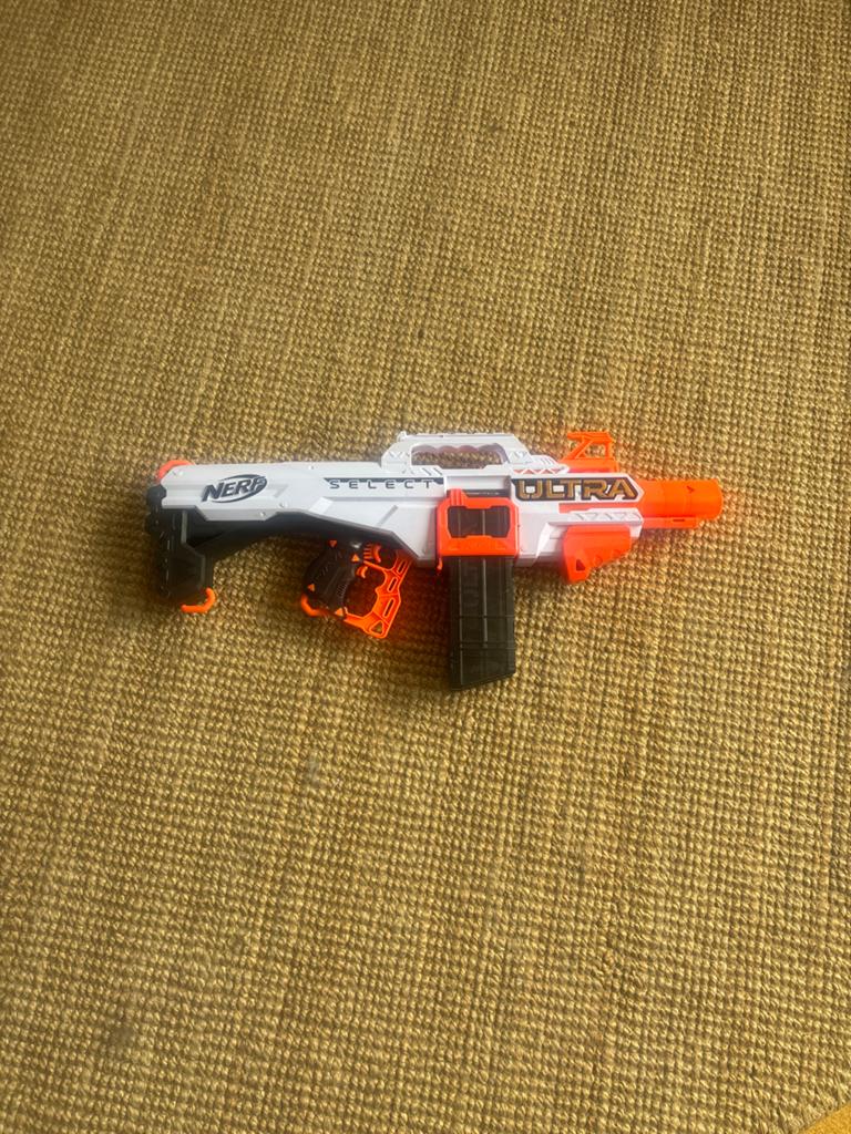 Elektrische Nerf Ultra met Dubbel Magazine - Perfecte Staat, Kinderen en Baby's, Speelgoed | Actiefiguren, Ophalen of Verzenden