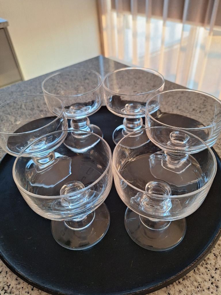 Te koop ijscoupes op voet, Verzamelen, Glas en Borrelglaasjes, Ophalen, Zo goed als nieuw, Overige typen