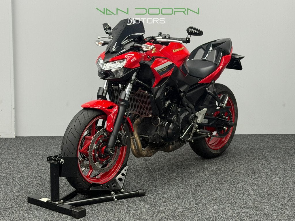 Kawasaki Z650 50th Anniversary | Akrapovic | Performance | 3, Motoren, Motoren | Kawasaki, Info@vandoornmotors.nl, 649 cc, Kraaivenstraat 23-5
5048AB  TILBURG, NL