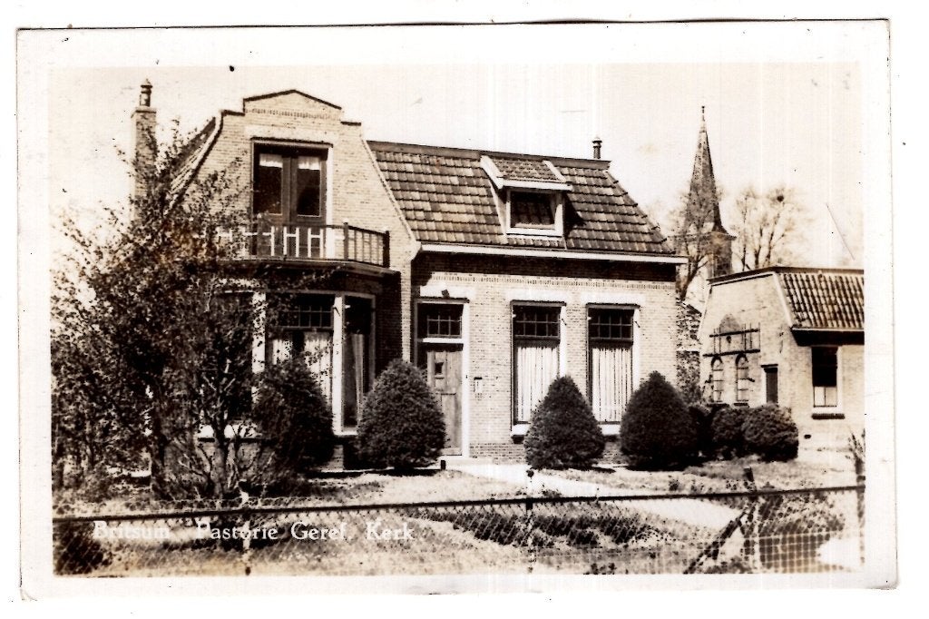 Britsum Pastorie Gereformeerde kerk 1950, Ophalen of Verzenden, 1940 tot 1960, Gelopen, Friesland