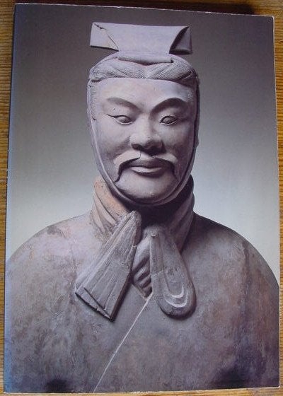 Kunstschatten uit China- nieuwe archeologische vondsten, Ophalen of Verzenden, Zo goed als nieuw, Catalogus