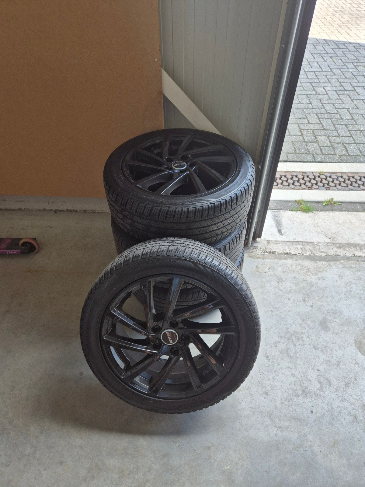 17 inch wielen vw caddy, Ophalen, Gebruikt, Banden en Velgen, 17 inch