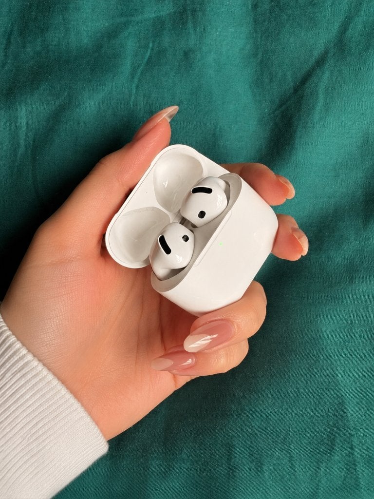 apple airpods 4 - USB-C - Refurbished, Telecommunicatie, Mobiele telefoons | Oordopjes, In gehoorgang (in-ear), Bluetooth, Refurbished