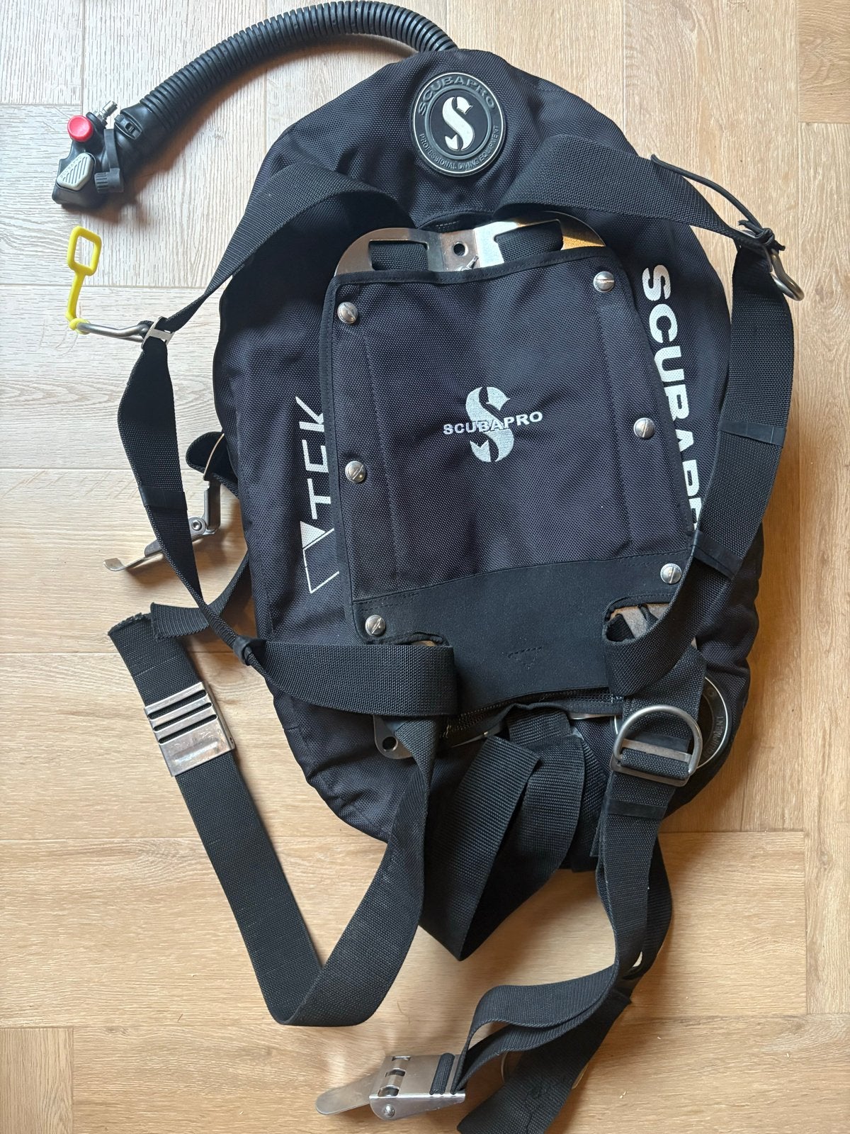Scubapro Tek 30 Wing, Watersport en Boten, Duiken, Ophalen of Verzenden, Gebruikt, Trimvest of Wing