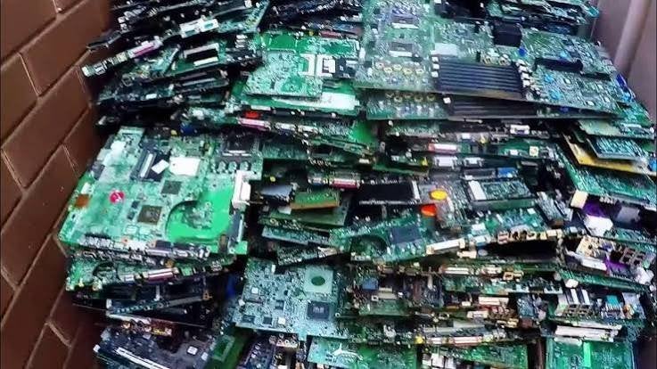 GEZOCHT:  printplaten, moederborden en elektronica (E-waste), Ophalen of Verzenden, Gebruikt