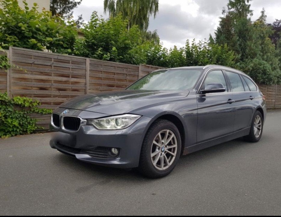 BMW 320D Touring 8 traps automaat 2013 F31, Auto's, BMW, Euro 5, Achterwielaandrijving, 1995 cc, Beige