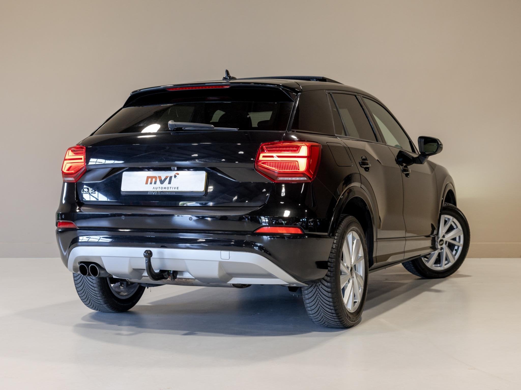 Audi Q2 1.4 TFSI CoD Design Pro Line Plus 150pk / Panoramada, Auto's, Gebruikt, 4 cilinders, Automatische klimaatregeling, Zwart